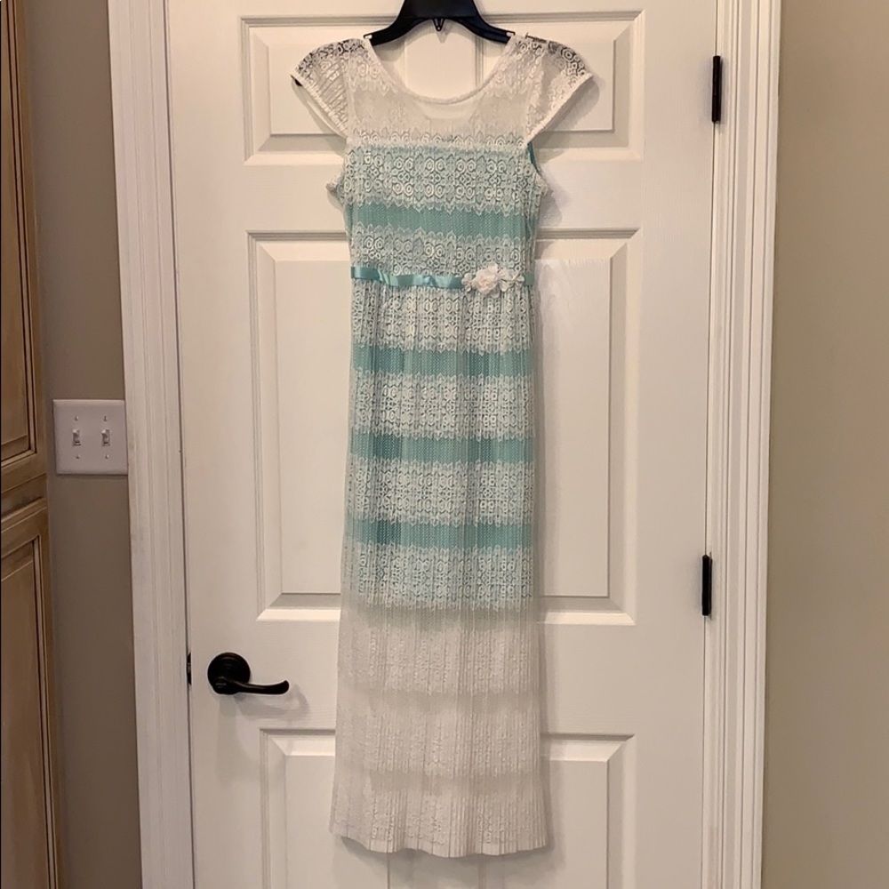 Tween Diva Size 16 Mint Green and white lacy dress